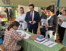 Открытие избирательного участка в Казанском медицинском колледже